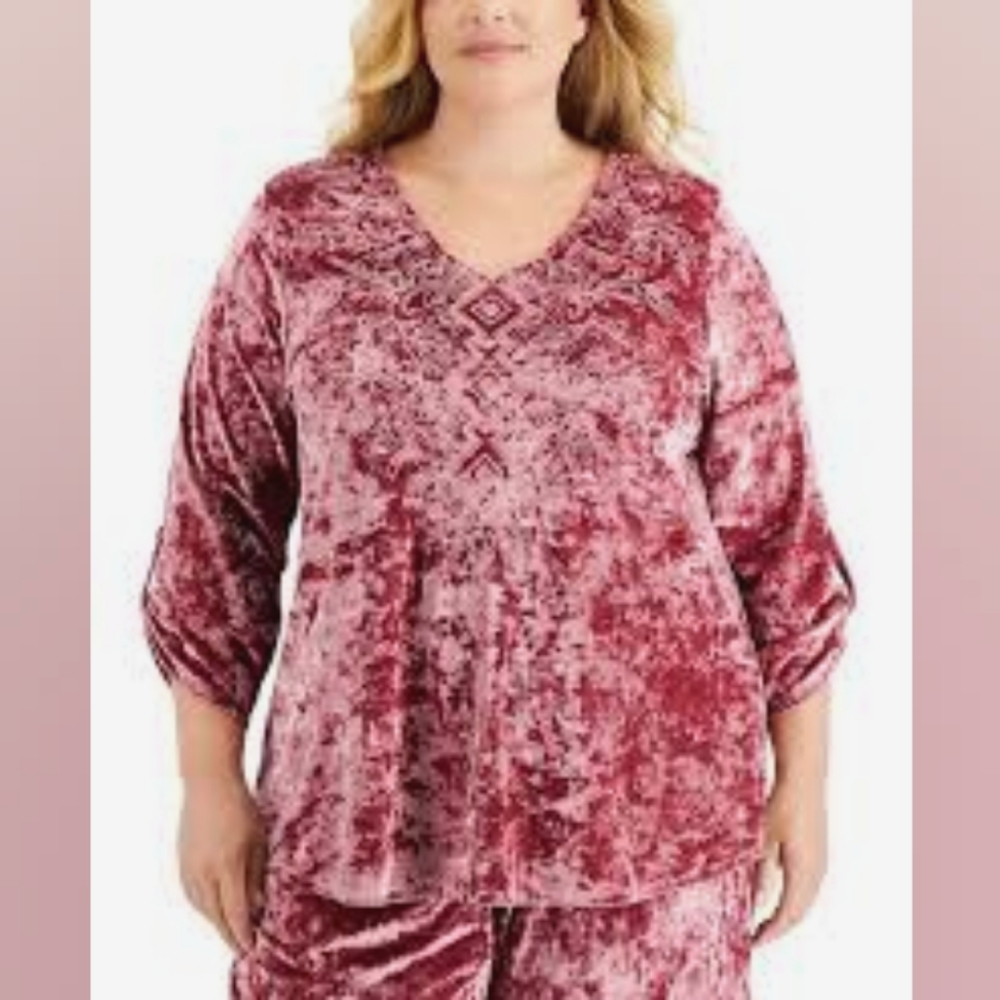 JM Collection embroidered rose crushed velvet top and pants 2x